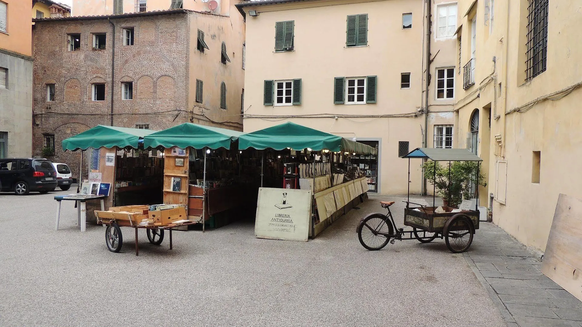 Al Cardinale Rooms & Studios Lucques Couette-café
